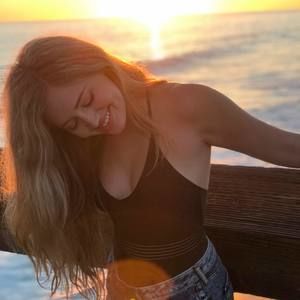 Meet your Posher, Robin